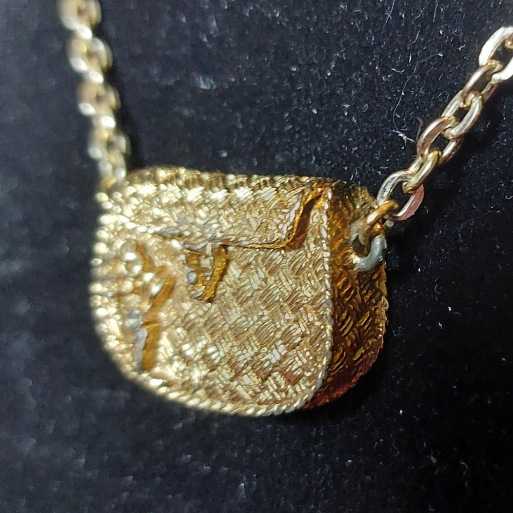 Vintage Goldtone Metal Purse Necklace, Estate Jewelry